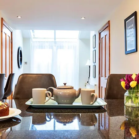 Finest Retreats - Ivy *