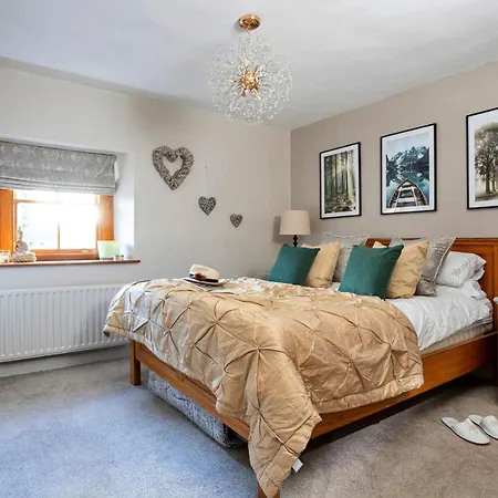 Finest Retreats - Ivy