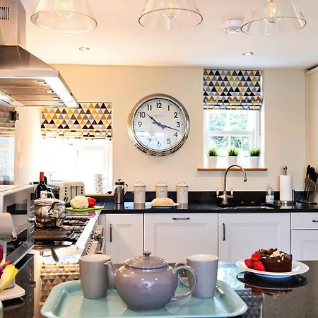 Finest Retreats - Ivy