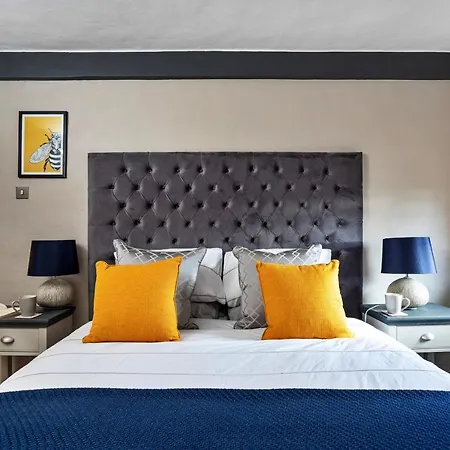 בית נופש Finest Retreats - Ivy *